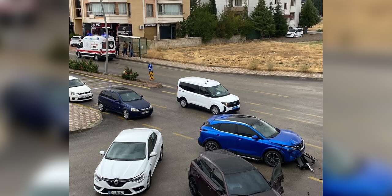 Elazığ’da trafik kazası: 1 yaralı