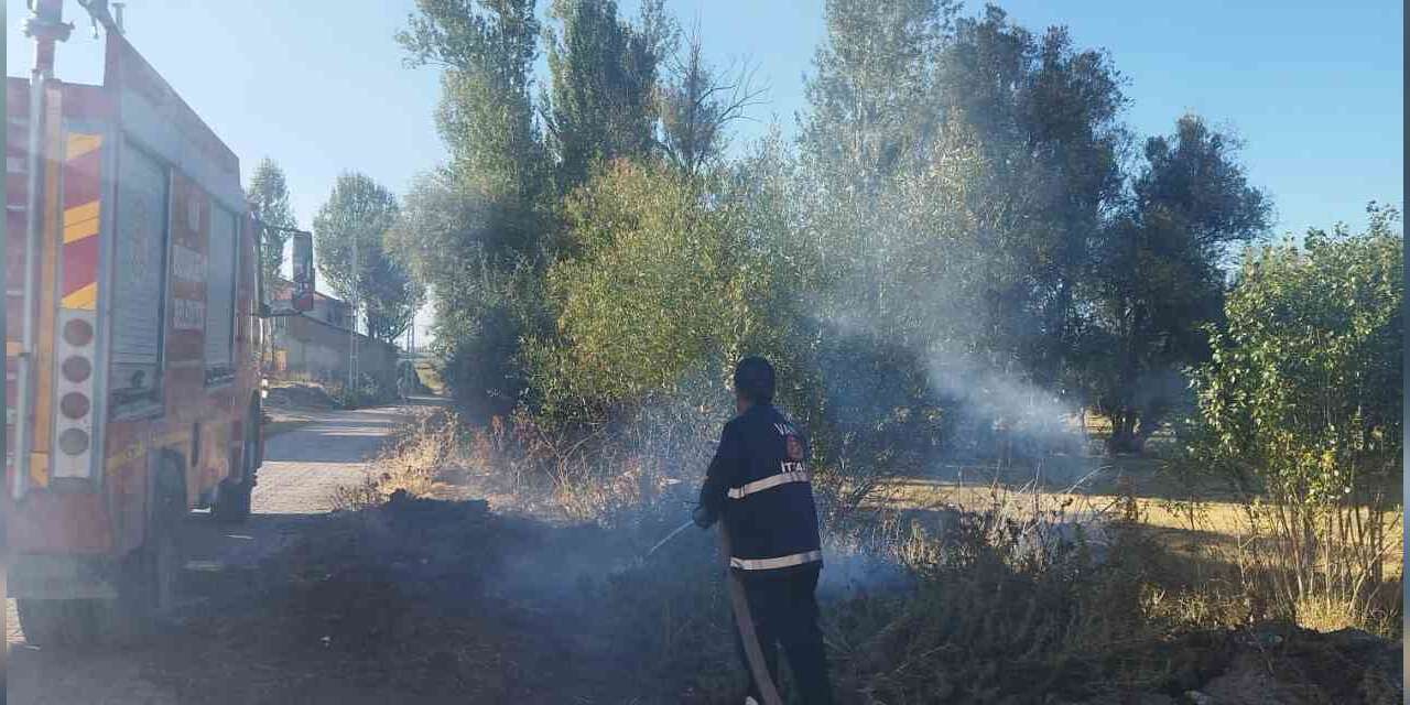Van’da örtü yangını
