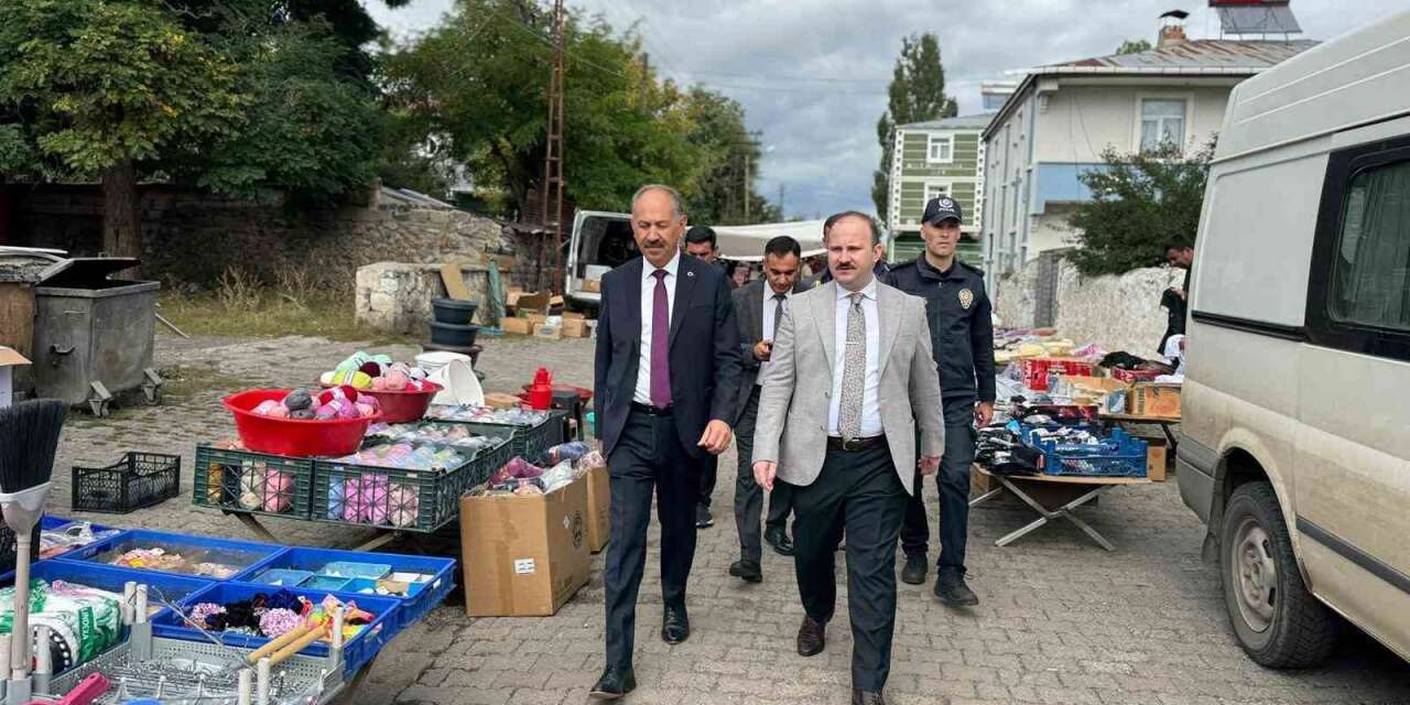 Arpaçay’da Kaymakam Güvenç ve Başkan Elma’dan pazar ziyareti