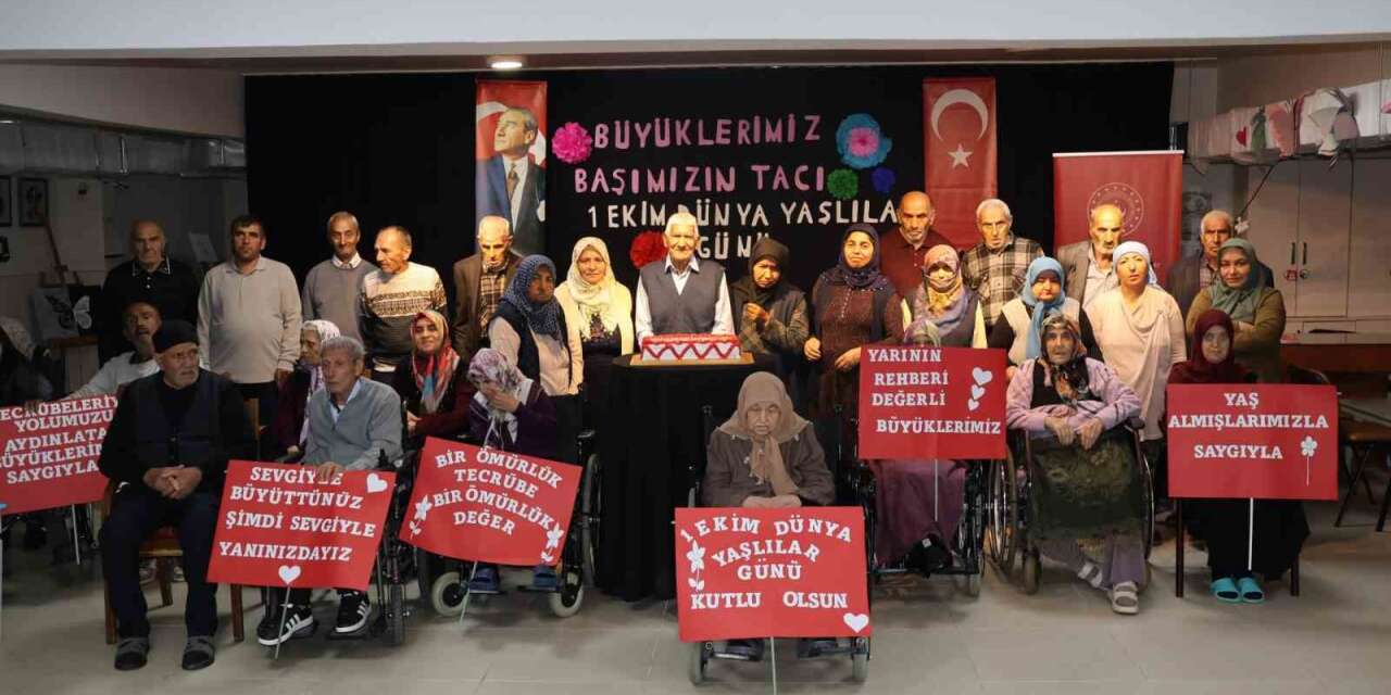 Erzurum’da dünya yaşlılar günü etkinlikleri