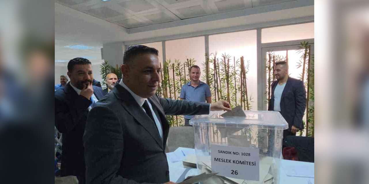 Başkan Sadıkoğlu, oyunu kullandı