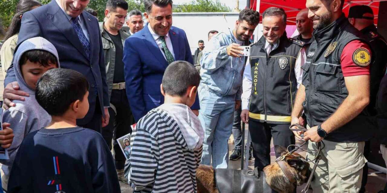 Çemişgezek’te "En İyi Narkotik Polisi Anne"  etkinlikleri