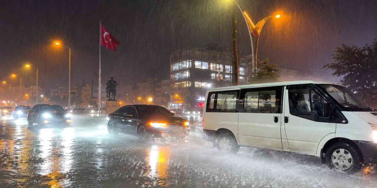 Hakkari’de yağmur yağışı