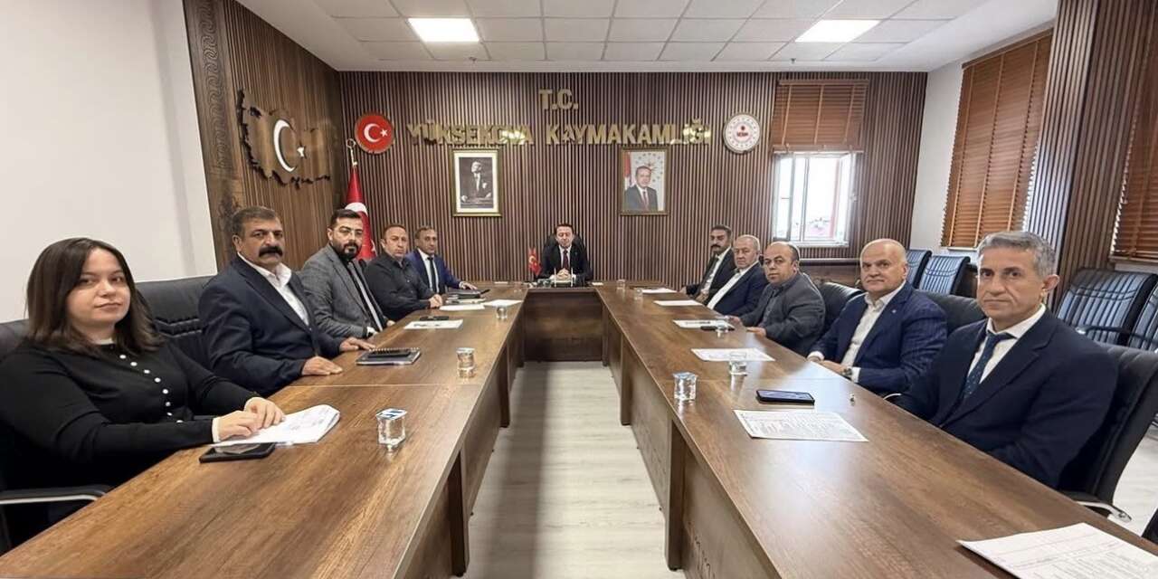Yüksekova’da ihtiyaç sahibi 1930 aileye destek