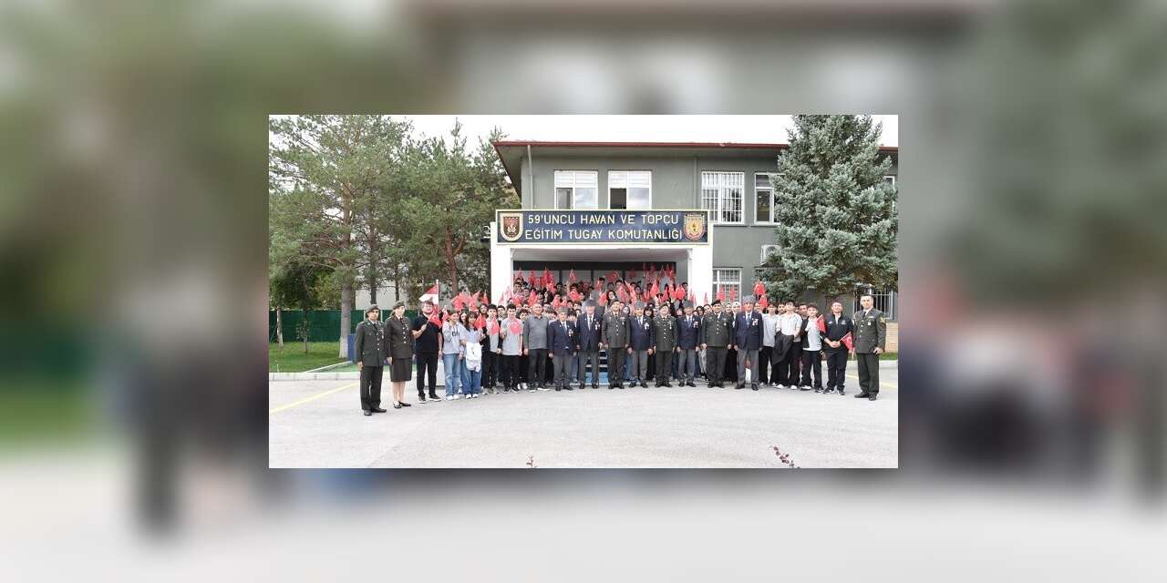 Erzincan Fen Lisesi öğrencileri Mehmetçiklerle bir araya geldi