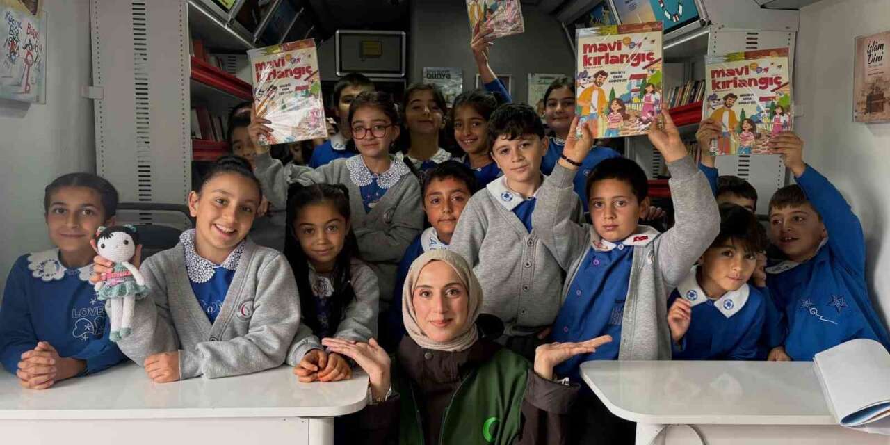 Yeşilay’dan Selim’de öğrencilere kitap ve farkındalık buluşması