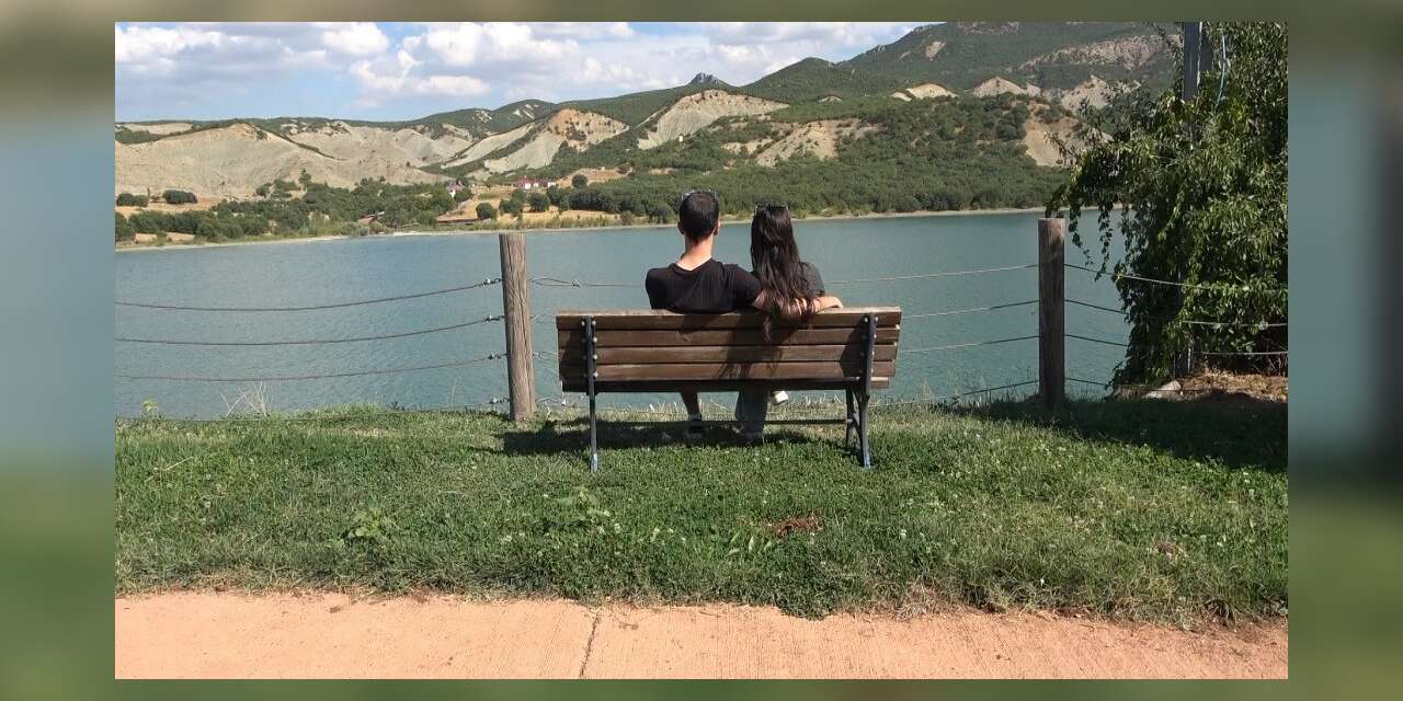 Munzur, sonbaharla birlikte sessizliğe büründü