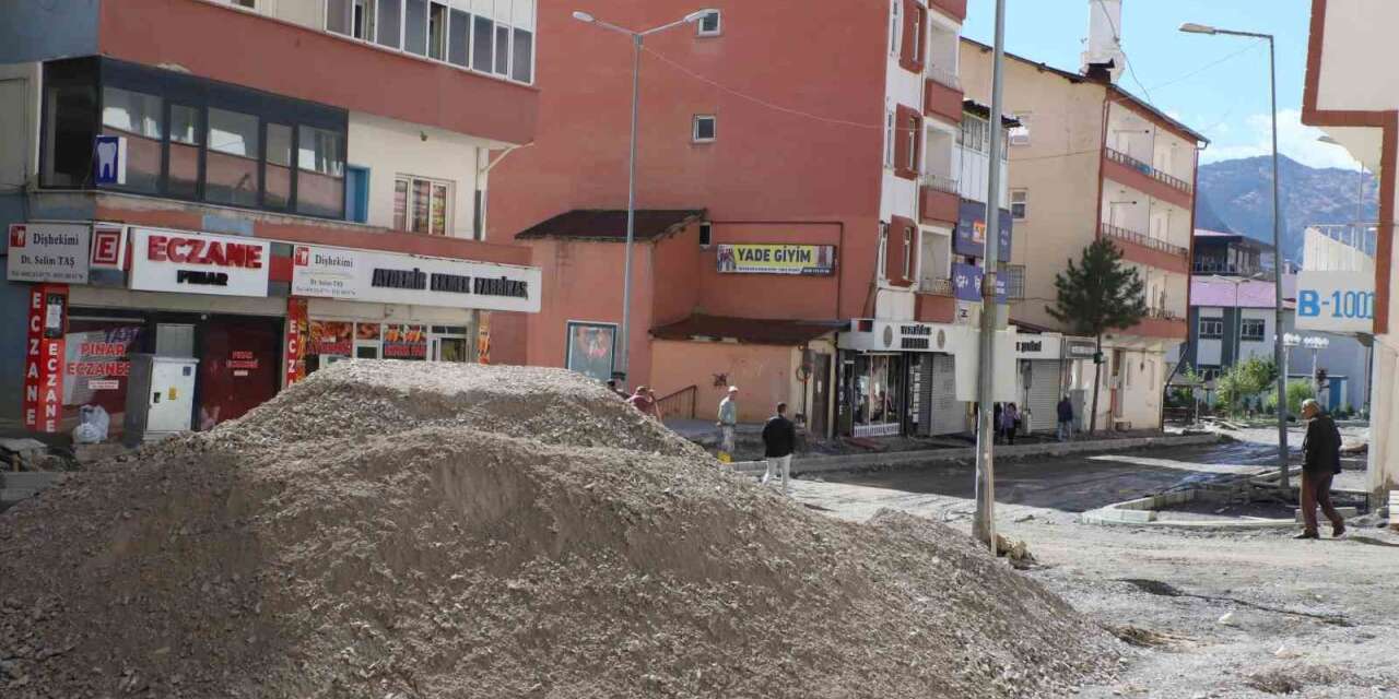 Hakkari’de KPSS Ön Lisans oturumu için ’gürültü’ önlemi: Çalışmalar ve inşaatlar durduruldu