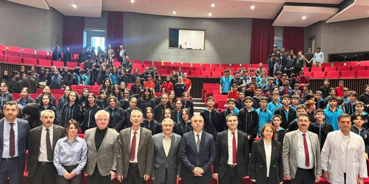 Fethi Gemuhluoğlu Arapgir’de anıldı