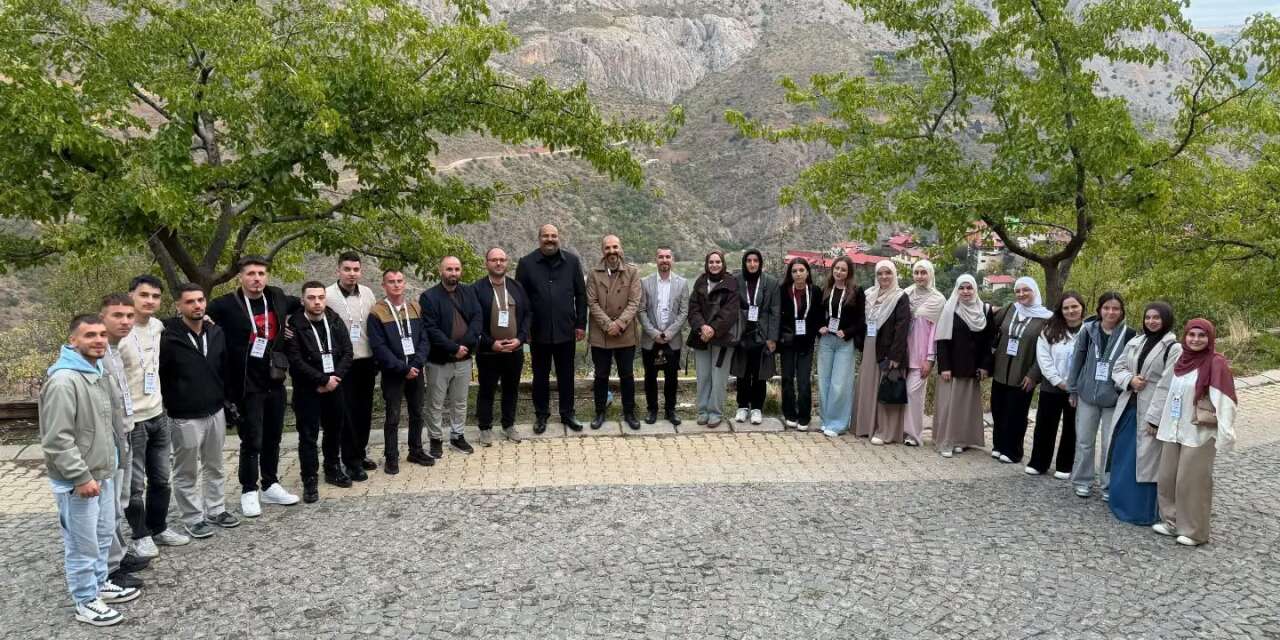 Kosovalı gençler Kemaliye’de ağırlandı