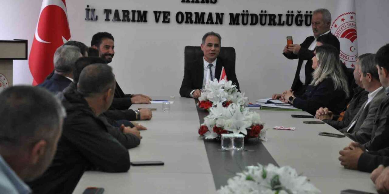 Kars’ta hayvancılıkta verimliliği artıracak adım: Suni tohumlama yetkisi birliğe devredildi