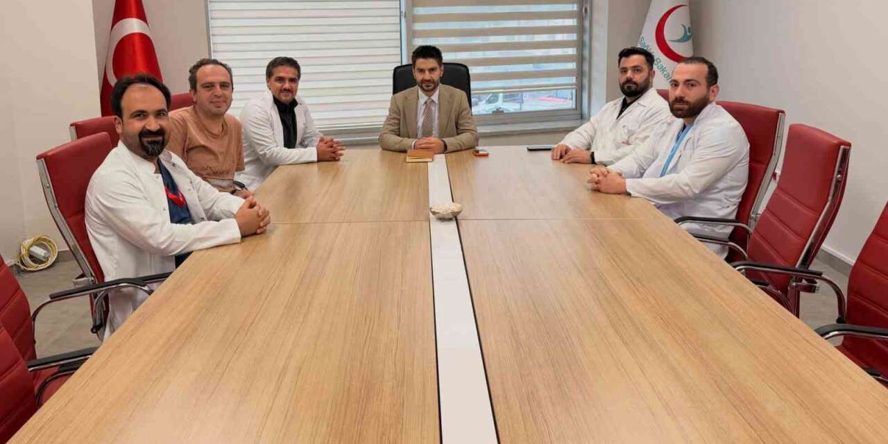 Mengücek Gazi Hastanesinde kalp ve damar cerrahisi değerlendirildi