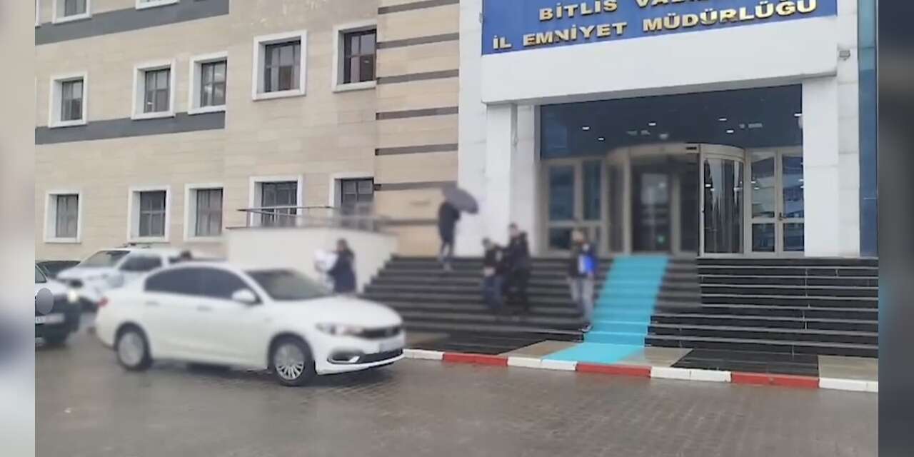 Bitlis merkezli 4 ilde yasa dışı bahis operasyonu: 5 tutuklama