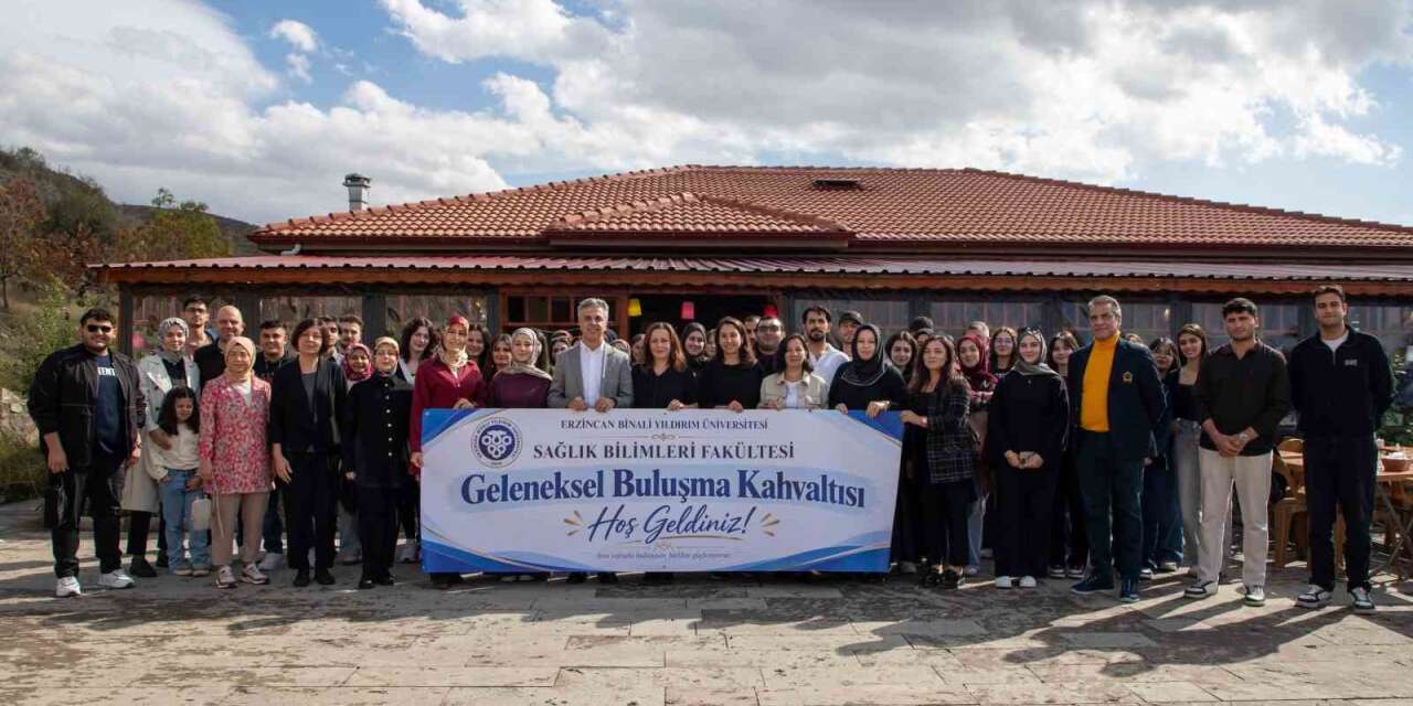 EBYÜ’de akademisyenler ve öğrenciler geleneksel kahvaltıda buluştu