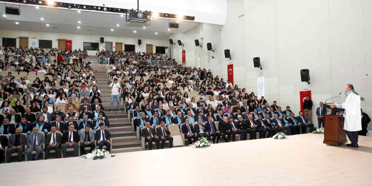 BEÜ’de 2026-2027 akademik yılı açılış töreni gerçekleştirildi