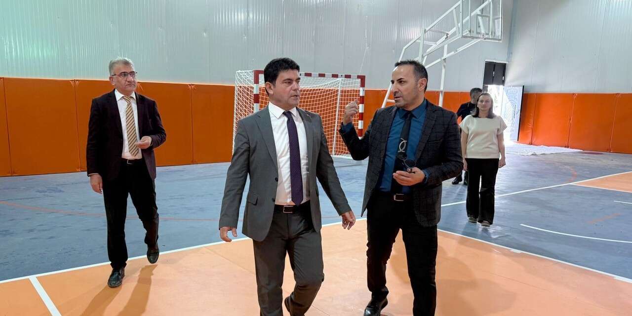 Hakkari’de Cumhuriyet İlk ve Ortaokuluna yeni spor salonu