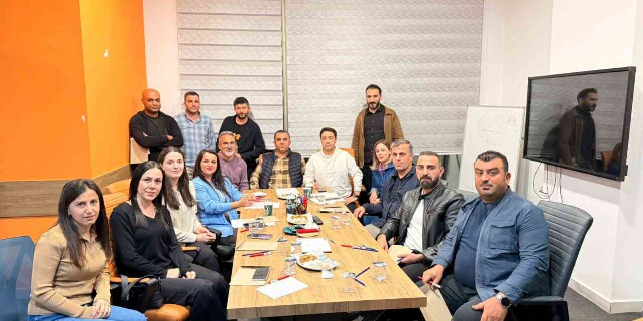 Yazıhan’da öğretmenler yapay zekanın eğitimdeki rolünü konuştu