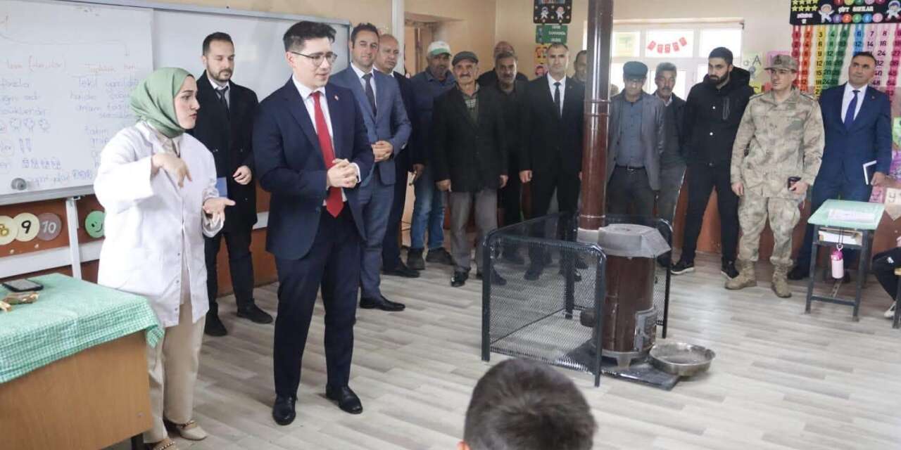 Kaymakam Sakızcı Akçakale İlkokulunu ziyaret etti
