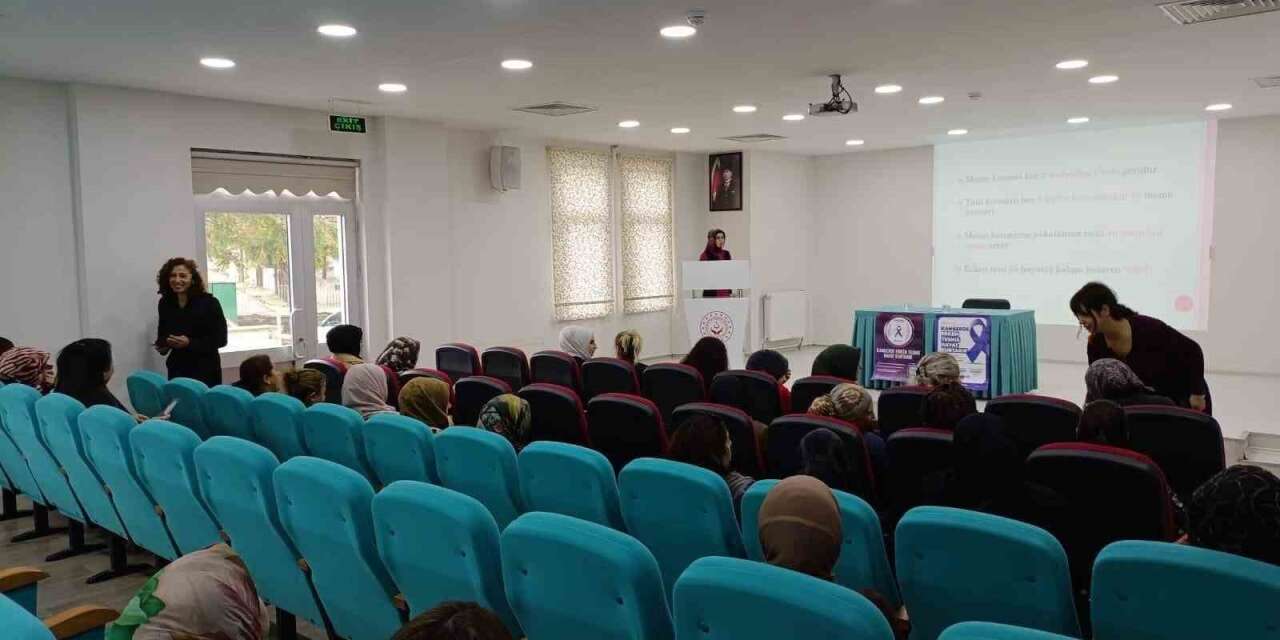 Erzincan’da meme kanserinde erken tanı eğitimi verildi