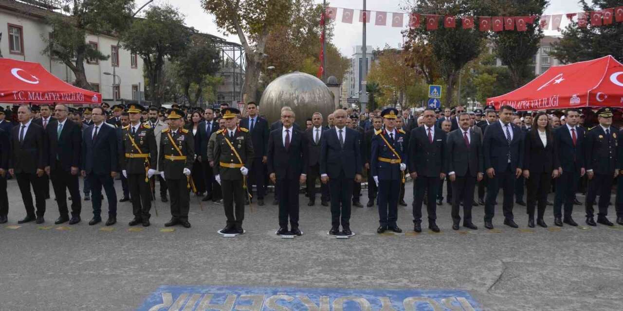Malatya’da Cumhuriyet Bayramı kutlamaları başladı