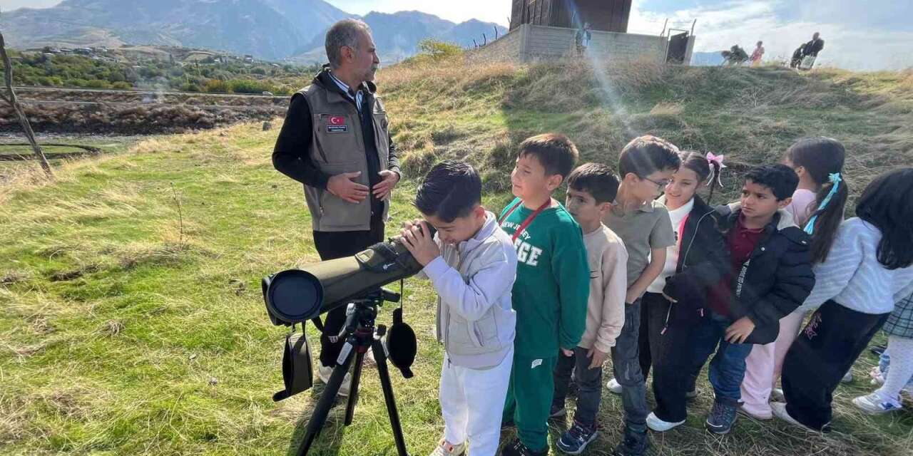 Minik öğrenciler kuş gözlemi ve tabiat eğitimine katıldı