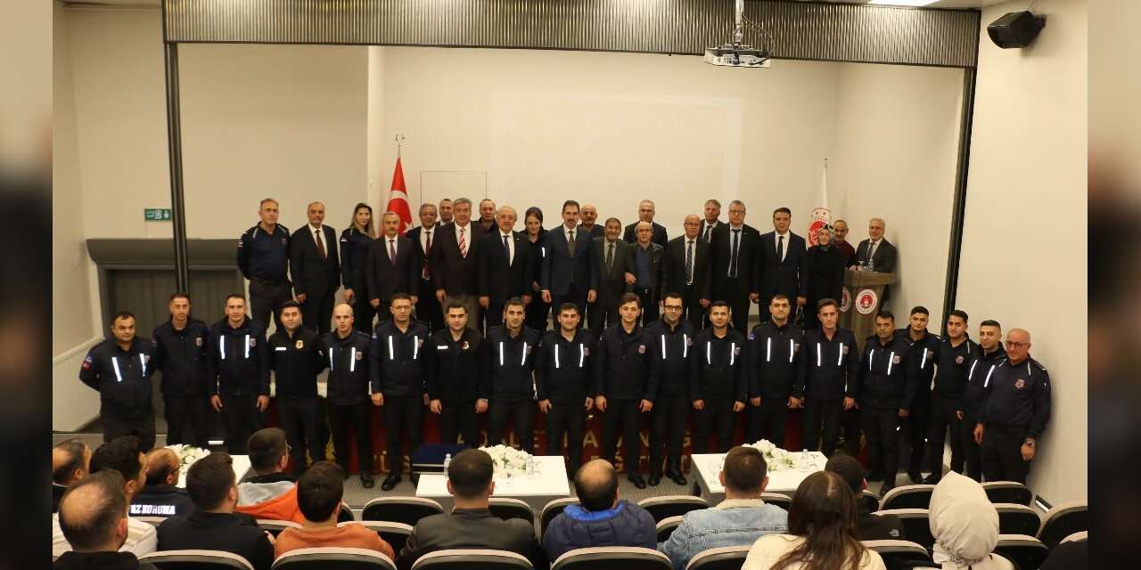 Erzurum Kalkınma Vakfı’ndan Cumhuriyet konferansı