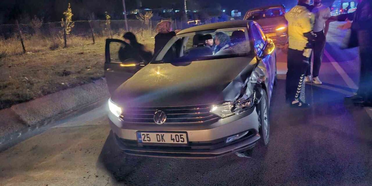 Bingöl’de otomobil yayalara çarptı: 2 ağır yaralı