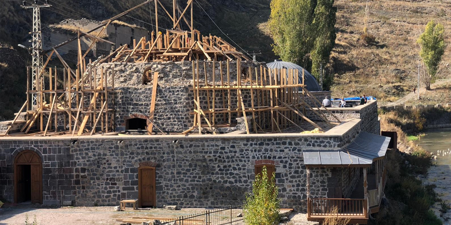 Kars’ta Mazlumağa Hamamı’nın restorasyon çalışmaları sürüyor
