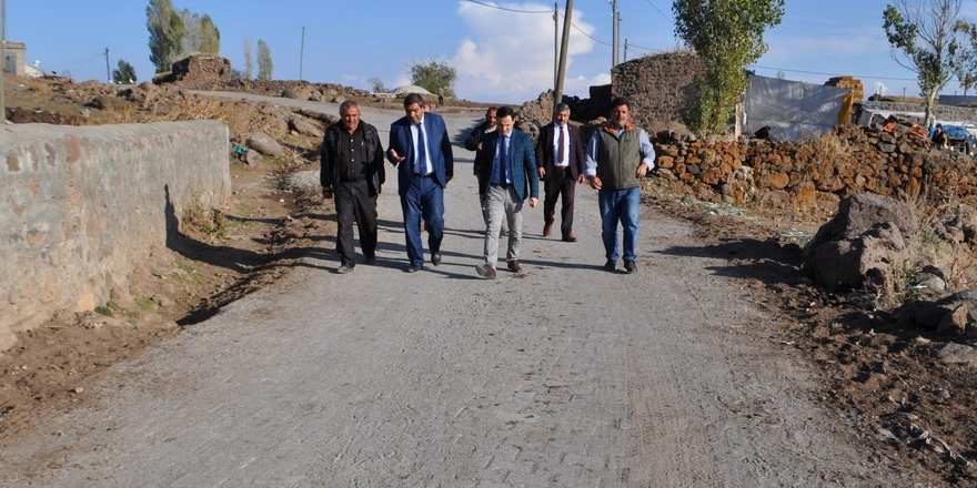 Arpaçay Arslanoğlu köyü parke yola kavuştu