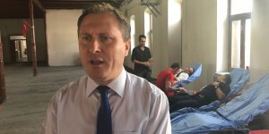 Kars’ta polisler can kurtarmak için kan verdi