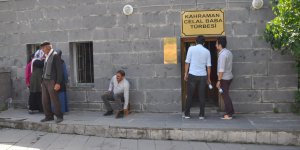 Celal Baba Türbesi'ne ziyaretçi akını