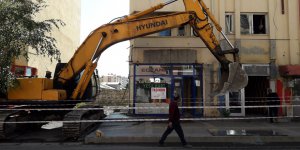 Kars'ta Külliye inşaatında yıkım çalışması başladı