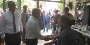Bakan Arslan, Kağızman’da esnafı ziyaret etti