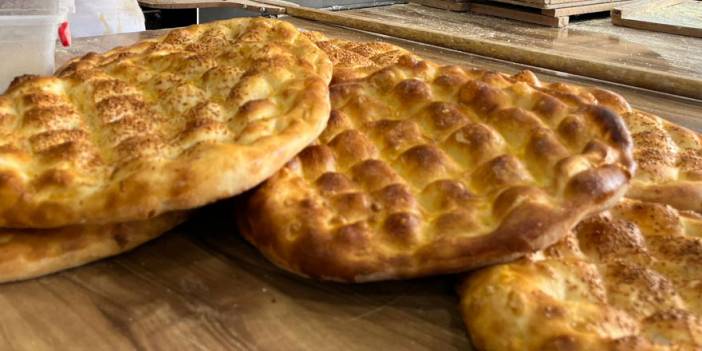 Kars'ta Ramazan pidesi görücüye çıktı