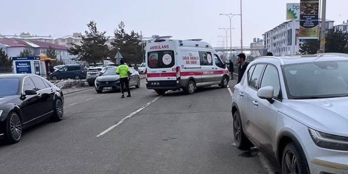 Kars’ta 12 yaşındaki çocuğa otomobil çarptı