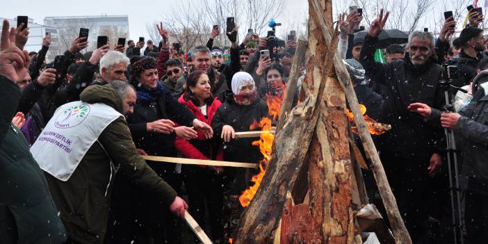 Kars’ta kar altında Nevruz etkinliği düzenlendi