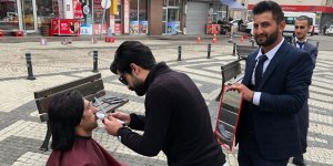 Eski geleneklerden meydan traşı geri döndü