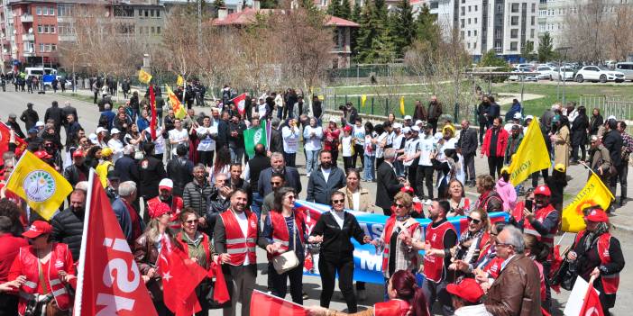 Kars’ta 1 Mayıs kutlaması