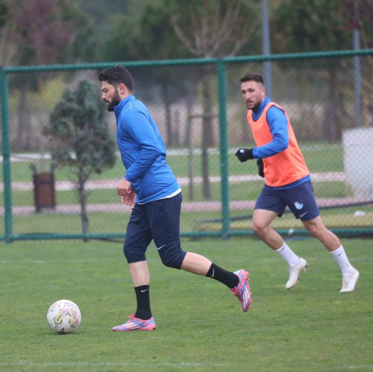 Erzurumspor İstanbul’da kamp kurdu