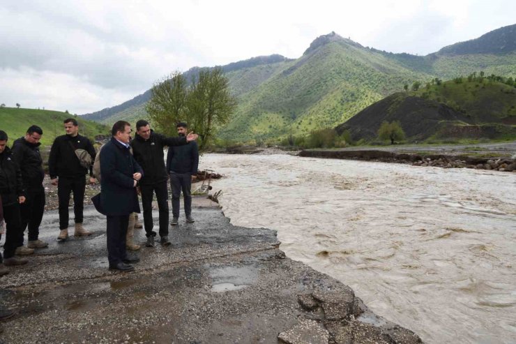 Vali Akbıyık sel bölgesinde