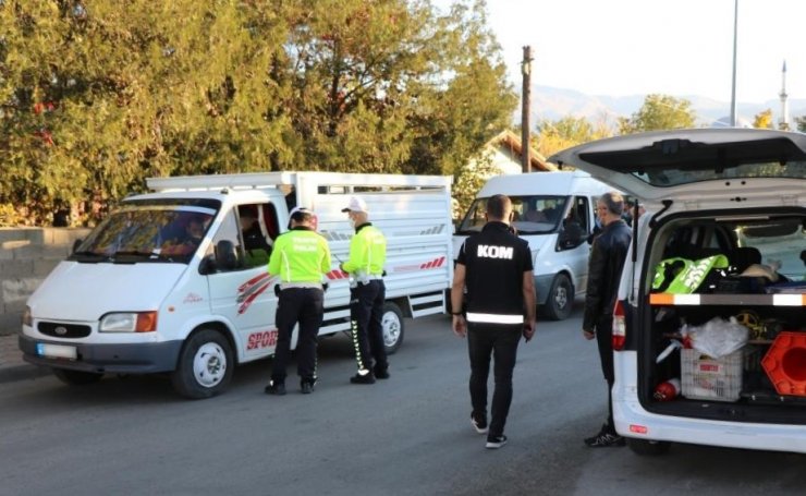 Erzincan’da 29 araç sürücüsüne 65 bin 667 lira ceza yazıldı