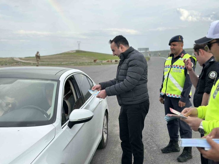 Kaymakam Karakaş, ekiplerle birlikte uygulama yaptı