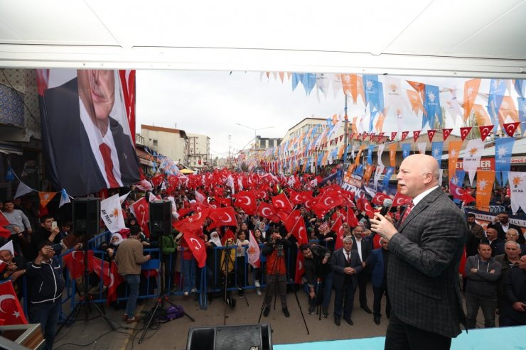 Ak Parti Horasan’da miting yaptı