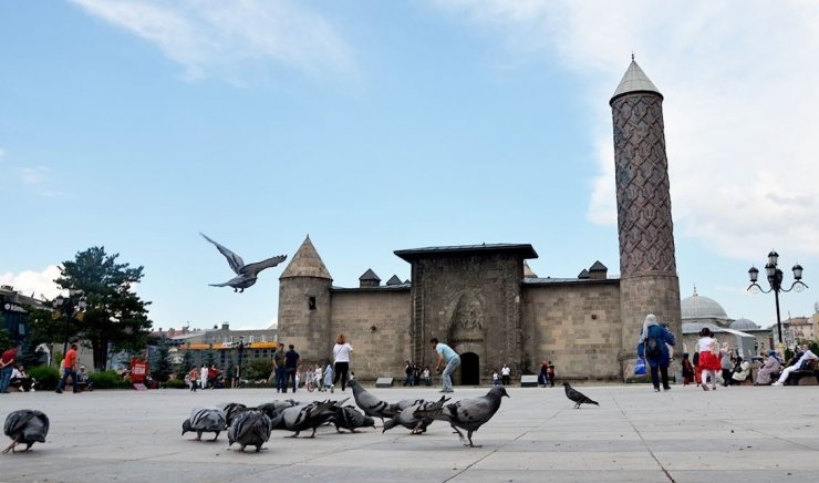 Vali Memiş; "Müzeler hem geçmişimiz hem geleceğimiz"