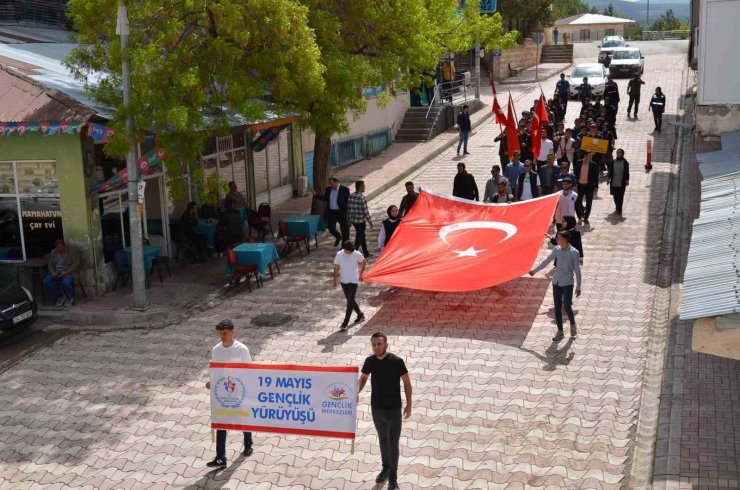 Tercan’da Gençlik Yürüyüşü yapıldı