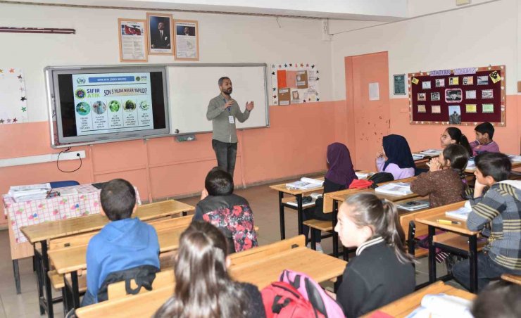 Bitlis’te 8 bin öğrenciye “Çevre Bilinci ve Sıfır Atık” eğitimi verildi