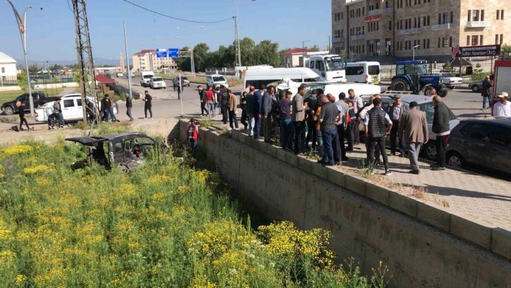 Muş’ta trafik kazası: 6’sı öğrenci 9 yaralı