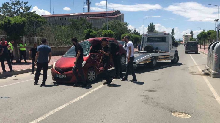 Iğdır’da öğretmenlerin olduğu araç kaza yaptı: 3 yaralı