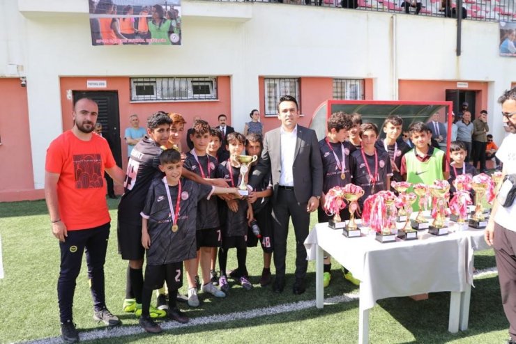 Hakkari’de ‘Sağlıklı Gelecek Sporla Gelecek’ ödül töreni