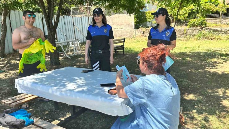 Doğu ve Güneydoğu’nun akın ettiği gölde polisten, boğulmalara karşı uyarı